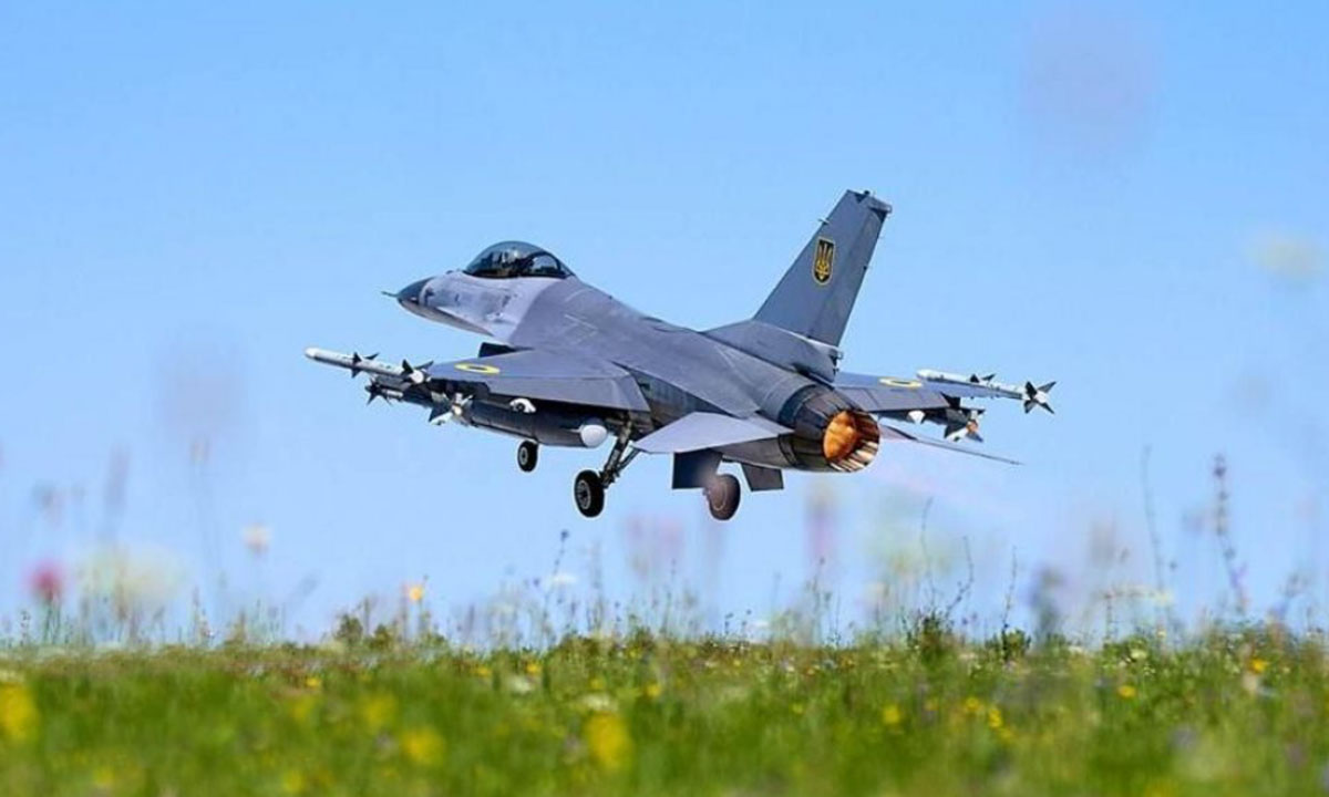 Пілот F-16 Максим Устименко загинув, рятуючи мирних мешканців