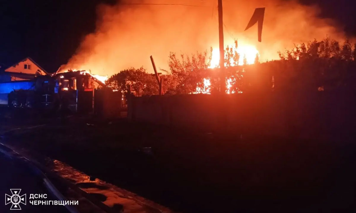 Масована нічна атака дронами в Чернігівській області